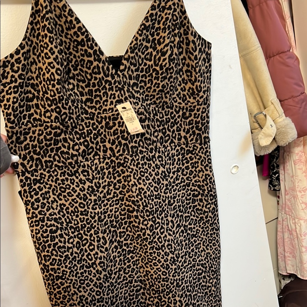 Chic Brown and Black Cheetah Print Express Dress - Picture 4 of 4
